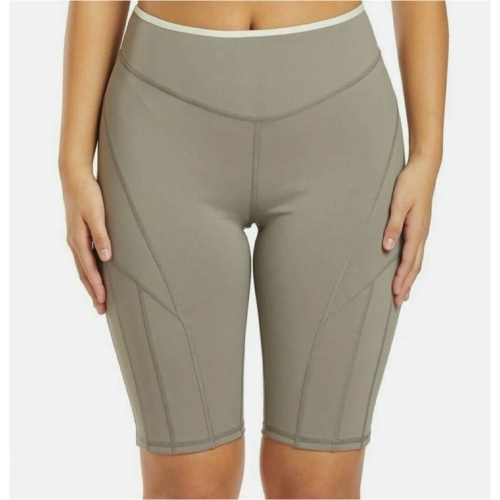 Free People Movement Step Up Bike Shorts size medium